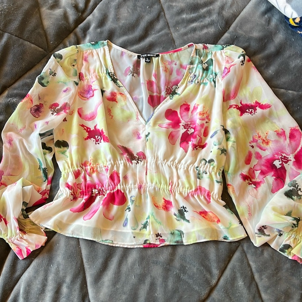 Steve Madden Floral Blouse Size Large